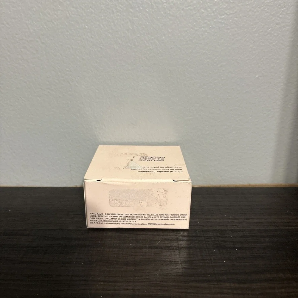 Mary Kay Mineral Powder Foundation Bronze 1 .28 Fl Oz